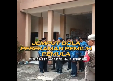 Monitoring pelayanan jemput bola perekaman pemilih pemula di SMA Negeri 1 Talaga Kabupaten Majalengka
